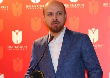 Bilal Erdoğan: ABD’de 3 bin dolar kazanan, Türkiye’de 5 bin TL kazanandan daha iyi yaşamıyor