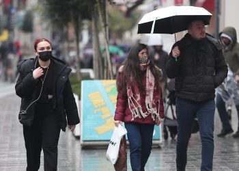 Bilim Kurulu üyesi Prof. Dr. Alper Şener: Her alanda maske kullanılmasının kalkması söz konusu değil