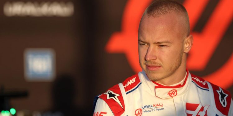 Birleşik Krallık'ta Formula 1 dahil tüm Rus motor sporcularına yasak