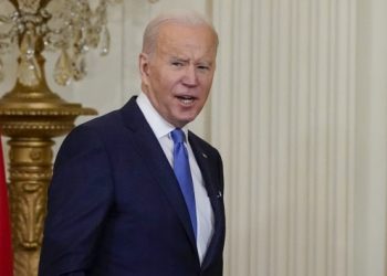 Bloomberg: ABD, Rusya'dan petrol ithalatını bug&uuml;n yasaklayabilir