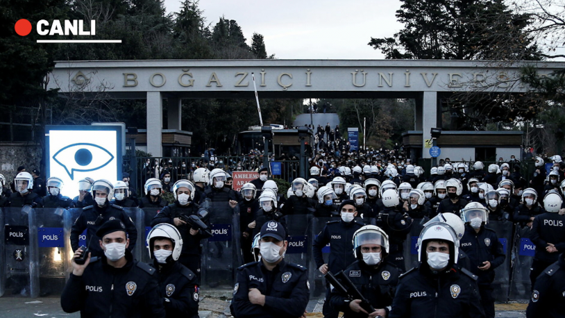 Boğaziçi davasında arbede: Duruşma salonuna çevik kuvvet girdi, hakim öğrencilerin avukatlarını azletmeye çalışıyor!