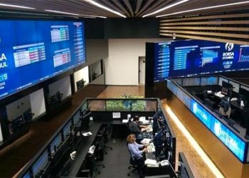 Borsa İstanbul'da iki hisse ve bir yatırımcıya tedbir getirildi