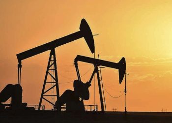 Brent petrolün varil fiyatı 130 doların üzerine çıktı