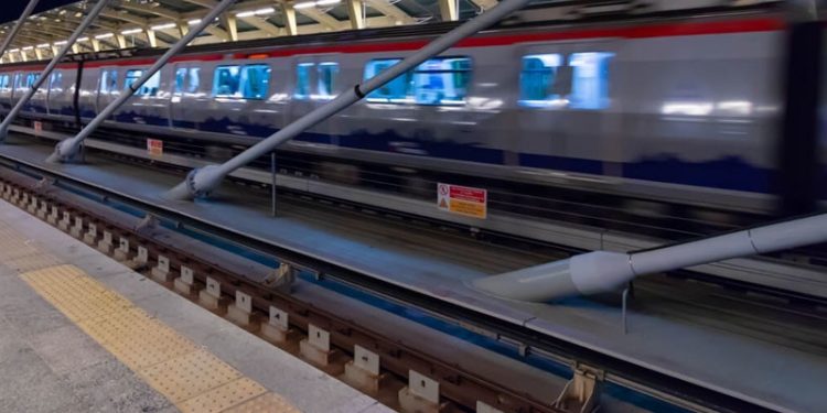 Britanya, tarihindeki en büyük krediyi Ankara-İzmir tren hattı için verecek