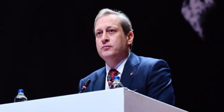 Burak Elmas'tan TFF'ye yalanlama: Gösterdiğim tepki, iki kişi arasında geçen bir diyalog değil; beş şahidin olduğu bir ortamda gerçekleşmiştir