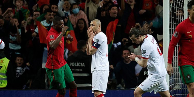 Burak Yılmaz, Portekiz karşısında kaçırdığı penaltıyı anlattı: Zemin ıslak ve yumuşaktı...