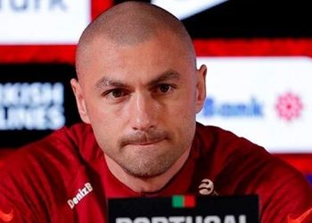 Burak Yılmaz milli takımı bıraktı: O penaltıyı her gece rüyamda atacağım