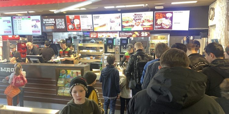 Burger King, Rusya’daki restoranlarını 'kapatamıyor'