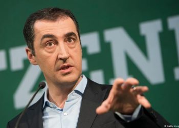 Cem Özdemir: Türkiye’de bazı solcular zihnen 70’li yıllarda kalmış