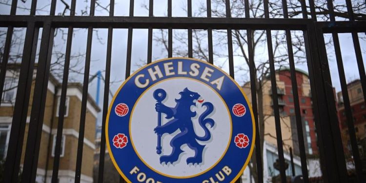 Chelsea'yi satın almak için 3 başvuru yapıldı; talip olduğu açıklanan Muhsin Bayrak listede yok!