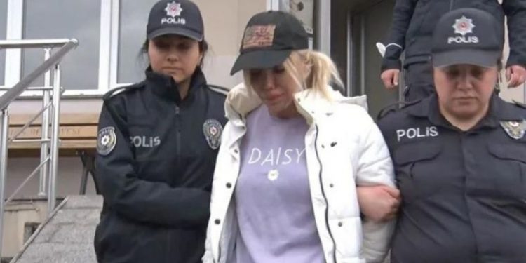 'Ciciş kardeşler'den Esra Ersoy, tutuklandı