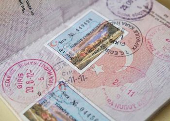 Cumhurbaşkanı kararıyla, yurt dışı çıkış harcına yüzde 200 zam!