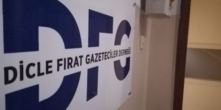 DFG'den gözaltına alınan iki gazeteci için çağrı: Hiçbir gazeteci özgürlüğünden mahrum bırakılmamalıdır