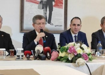 Davutoğlu'ndan 6'lı mutabakat değerlendirmesi: İttifak yeniden yapılanmalı