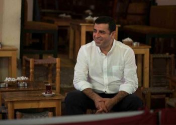 Demirtaş: Pudra şekerciler, hipokrat yemini ettirilip anestezi uzmanı yapılsın!