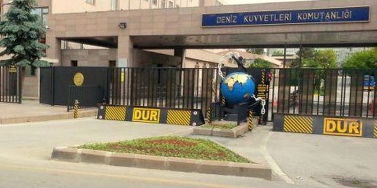 Deniz Kuvvetleri'ne operasyon: 14 gözaltı kararı