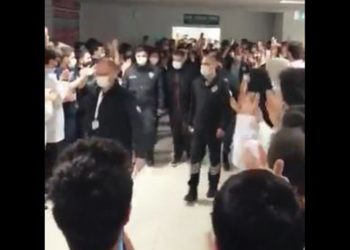 Doktor darp eden jandarma, tedavi edildikten sonra protestolarla hapse gönderildi