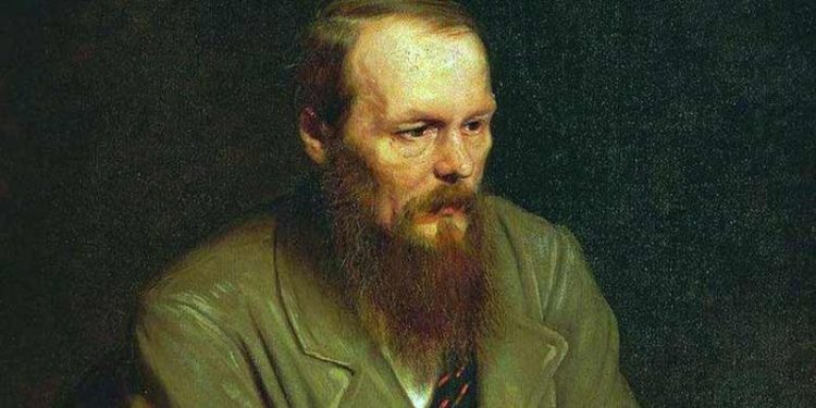 'Dostoyevski dersi'ni iptal eden üniversiteden geri adım