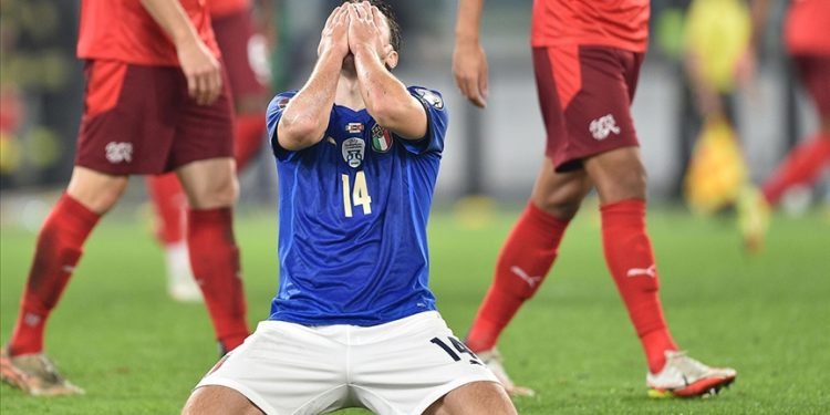 Dünya Kupası hayali suya düşen İtalya'da manşetler: "Gök-mavili kabus"