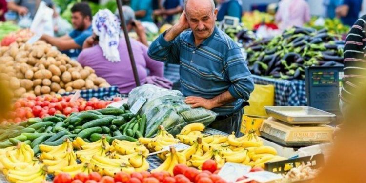 DİSK-AR: Dar gelirlinin enflasyonu yüzde 95’i aştı