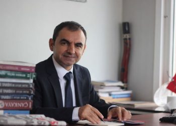 EMEP'li Akdeniz, altı partiyi eleştirdi: Laiklik vurgusu güçlü bir biçimde yer almıyor