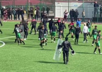 Elazığ'daki amatör lig maçında 18 kırmızı kart çıktı