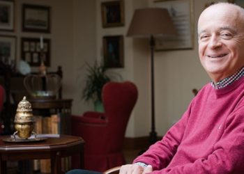 Emekli Büyükelçi Kuneralp: Turkcell’in hisseleriyle ilgili Türkiye ne yapacak?