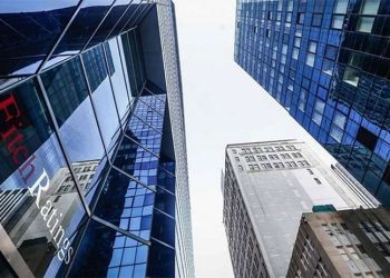 Enflasyon uyarısı: Fitch'ten Türkiye'nin büyüme beklentilerine aşağı yönlü revizyon