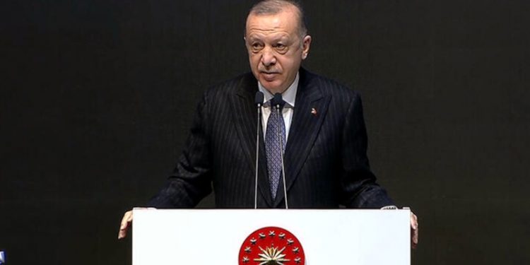 Erdoğan: Metaverse, dijital kültür konusuna daha çok odaklanmamız gerektiğine işaret ediyor