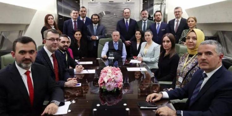 Erdoğan NATO zirvesini anlattı: Biden ile bu zirvede ayaküstü bir hal hatır sorduk