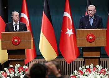 Erdoğan: NATO üyesi ülkelerin yapamadığını Rusya'ya rağmen Ukrayna'ya yaptık