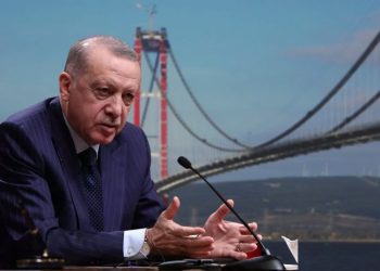Erdoğan'dan eleştirilere yanıt: Hem hizmet istiyorlar, hem de köprüler tüneller bedava olsun diyorlar