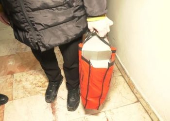 Erzincanlı yurttaş: Yol parası için çocuğumun tabletini satmak zorundayım