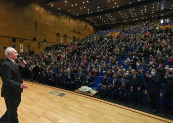 Eski HDP'li vekil Sakık: Kılı&ccedil;daroğlu, romantik ve &uuml;rkek bir konuşma yaptı