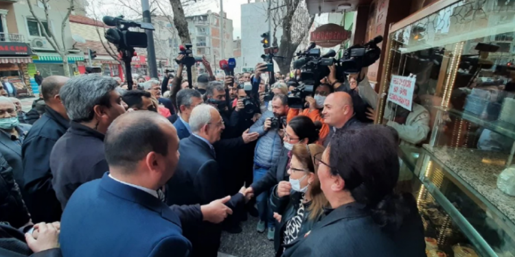 Esnaf, Kılıçdaroğlu'na dert yandı: Nurettin Nebati’nin gözlerine bakmak istemiyoruz