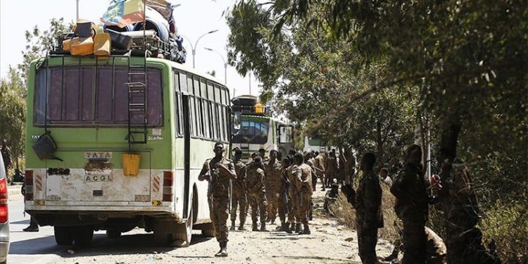 Etiyopya'nın Tigray savaşı: Hükümet, insani ateşkes ilan etti