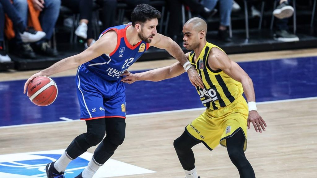 Euroleague'de Türk derbisi; Anadolu Efes, Fenerbahçe Beko'yu konuk ediyor