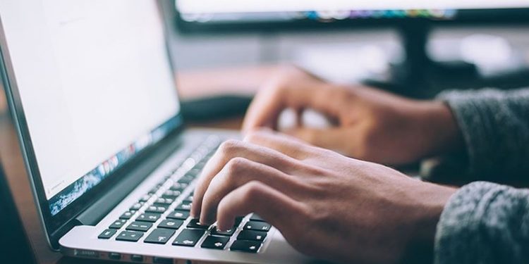 Fakülte Samsun’da, öğrencileri Ankara’da