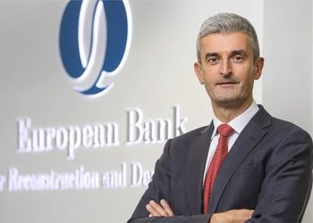 'Fed'in faiz kararı Türkiye'nin önündeki riskleri artırdı'