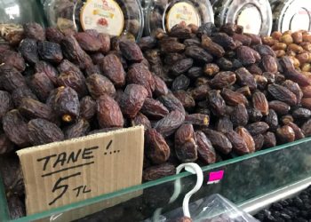 Fiyatı yüzde yüz artan hurmada taneyle satış dönemi!