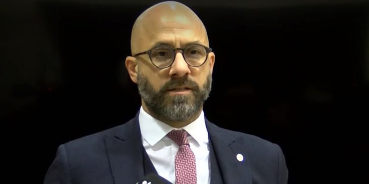 Galatasaray yöneticisi Özgür Kalelioğlu'ndan derbi yorumu: Perşembe günü oynayacağımız Barcelona maçı için bir hazırlık oldu