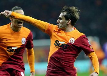 Galatasaray'da Kerem Aktürkoğlu ilki yaşadı!