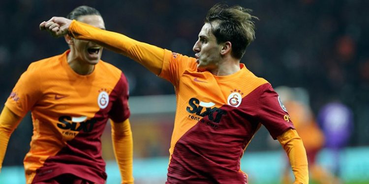 Galatasaray'da Kerem Aktürkoğlu ilki yaşadı!