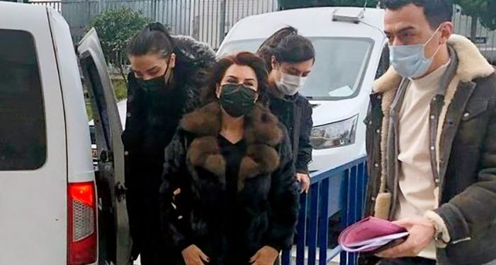 Gazeteci Sedef Kabaş, ilk duruşmada tahliye edildi