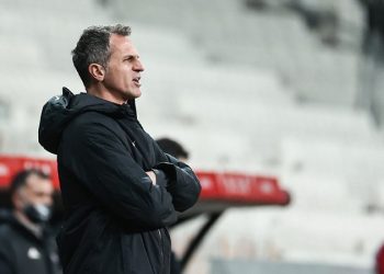 Göztepe'de Tomas imzaya yakın!