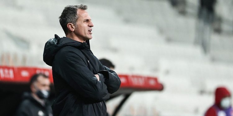 Göztepe'de Tomas imzaya yakın!