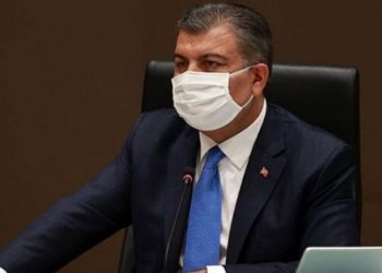 Günlük verileri paylaşan Koca'dan 'koronavirüs kısıtlamaları'na ilişkin açıklama