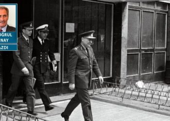 Günün tarihi üzerine: Öncesi ve sonrasıyla 12 Mart Muhtırası