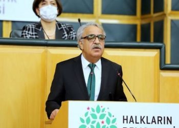 HDP Eş Genel Başkanı Sancar: İktidar kendisini ayakta tutacak oyunlara girişiyor