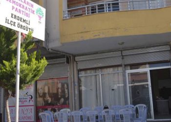HDP ilçe binasına silahlı saldırı
